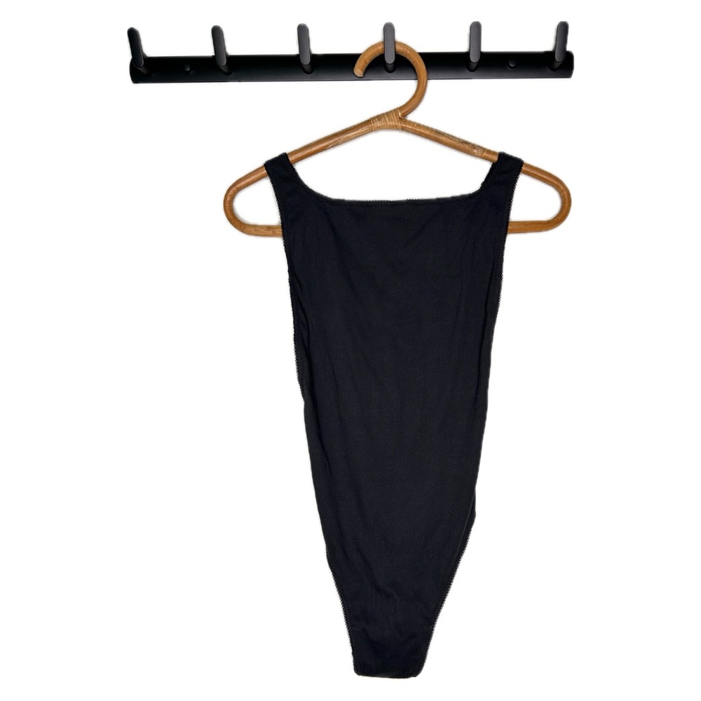 NWT SKIMS Picot Square Neck Thong Bodysuit